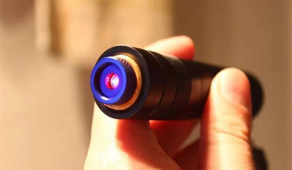 國(guó)家強(qiáng)制性標(biāo)準(zhǔn)：消費(fèi)類激光指示器產(chǎn)品安全標(biāo)準(zhǔn)出臺(tái)在即(圖1)