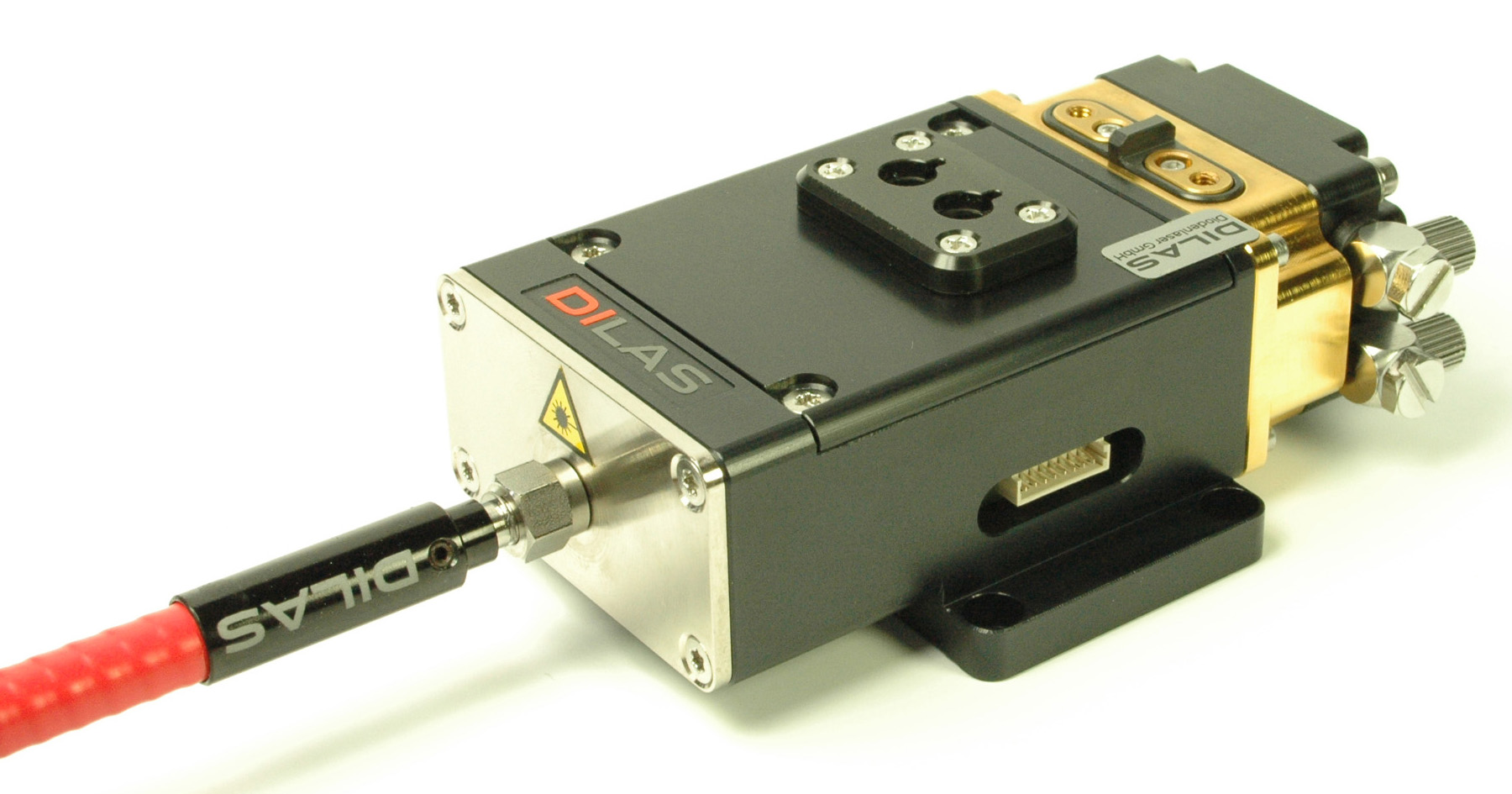 固體激光器：工作原理、特點、應(yīng)用及認證服務(wù)(圖1)